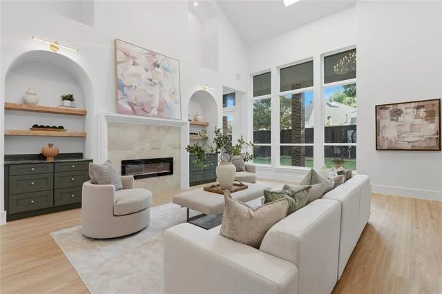 Photo of 8125 Sutherland Lane