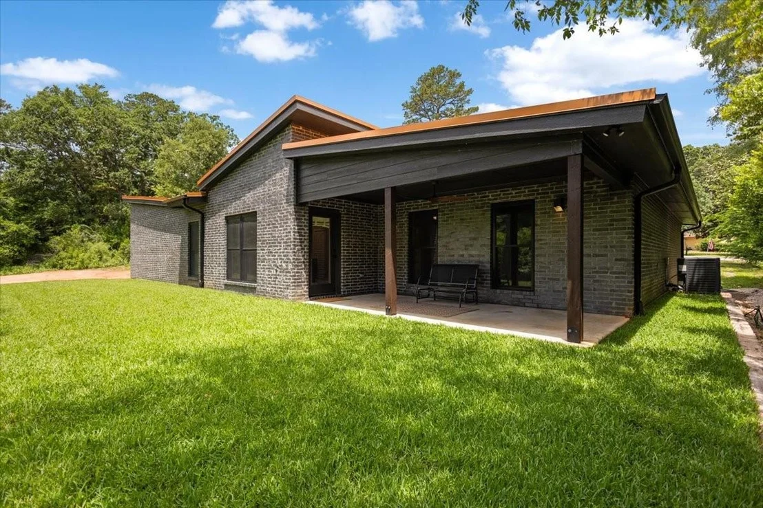 Photo of 215 Brookside Drive