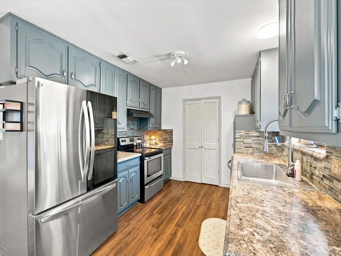 Photo of 840 Lynn Ann Drive