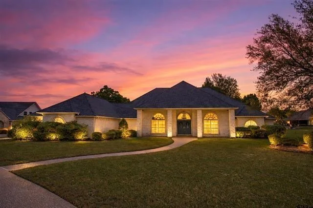 Photo of 141 Cypress Point Circle