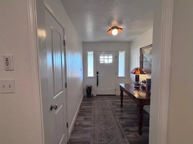 Photo of 1033 Royal Lane