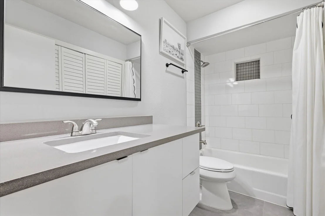 Photo of 306 W Northgate Drive