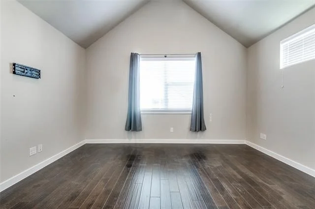 Photo of 1225 Crownview Lane