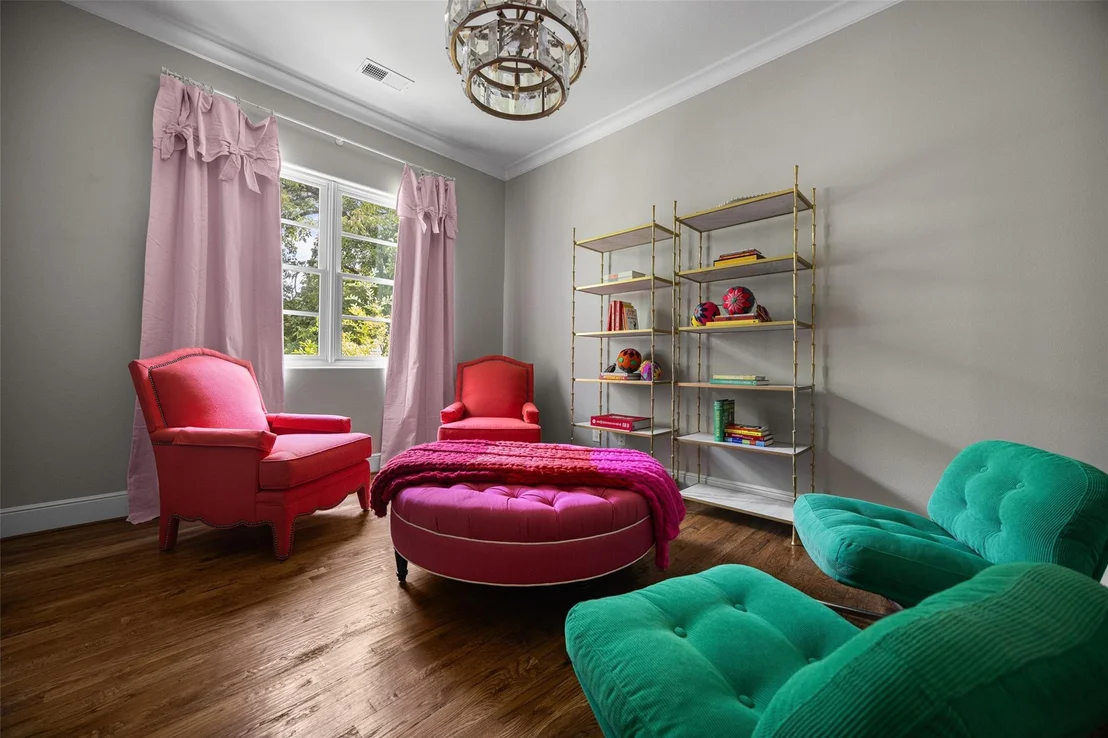 Photo of 3517 Mockingbird Lane