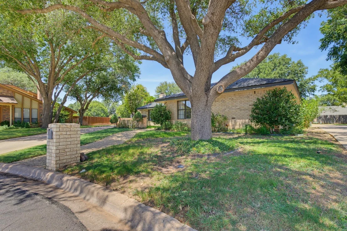 Photo of 38 Cypress Point Street