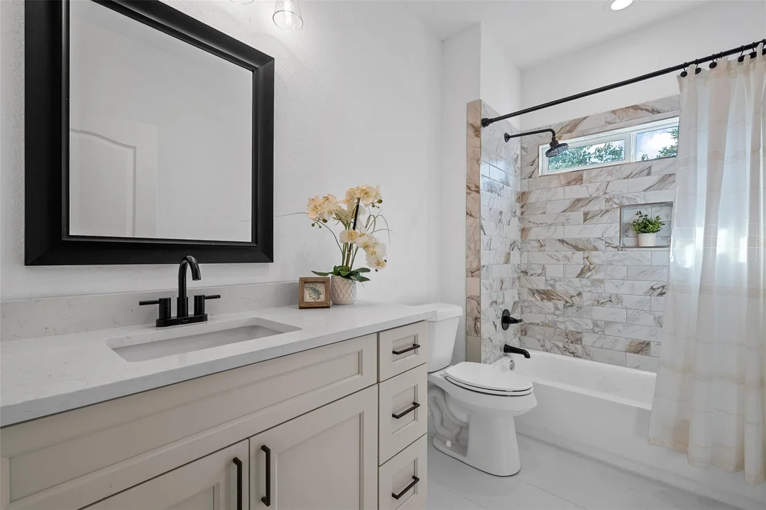 Photo of 505 Lottie Street