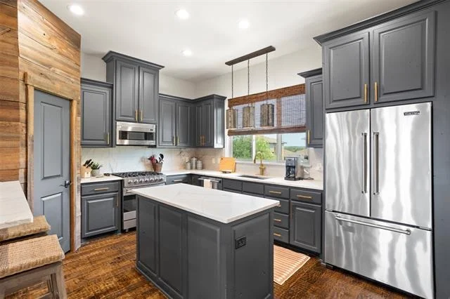 Photo of 1035 Chapel Ridge Road