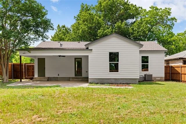 Photo of 502 W 6th Street