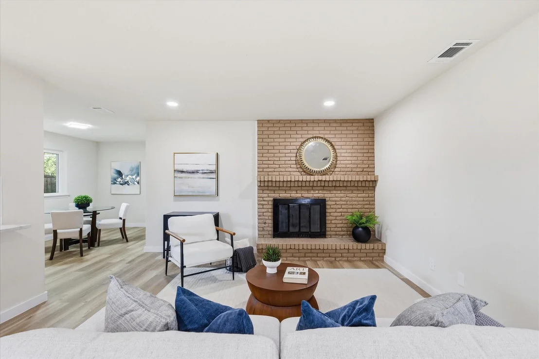 Photo of 419 Summit Drive