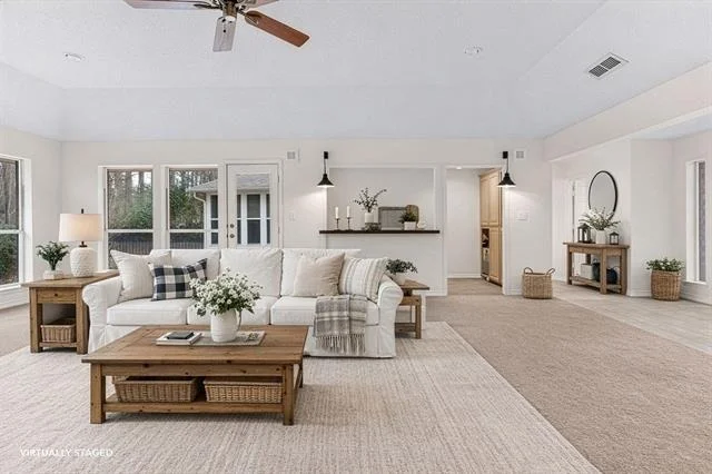 Photo of 1633 Brookhollow Drive