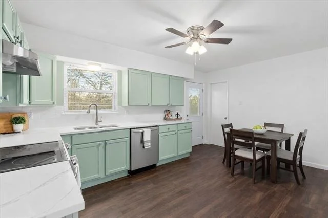 Photo of 2516 Albemarle Drive