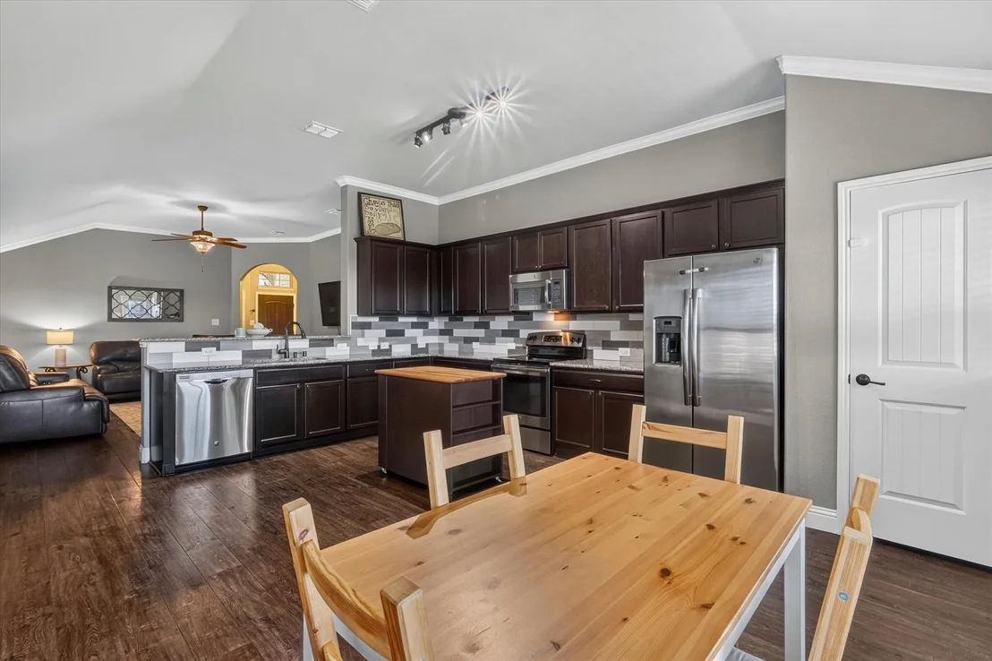 Photo of 441 E Wishbone Lane