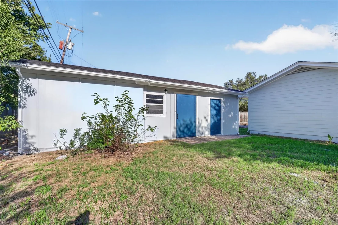 Photo of 1204 Loma Alta Place