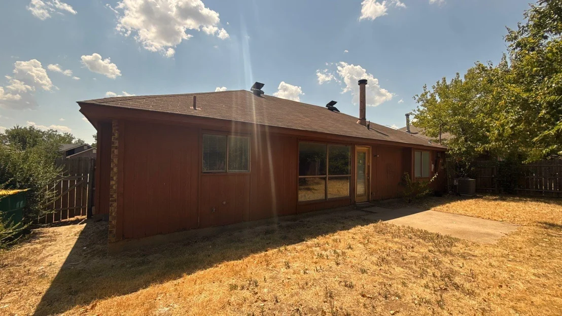 Photo of 914 Larue Drive