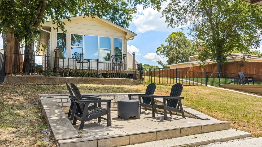Photo of 4100 Apache Trail Court