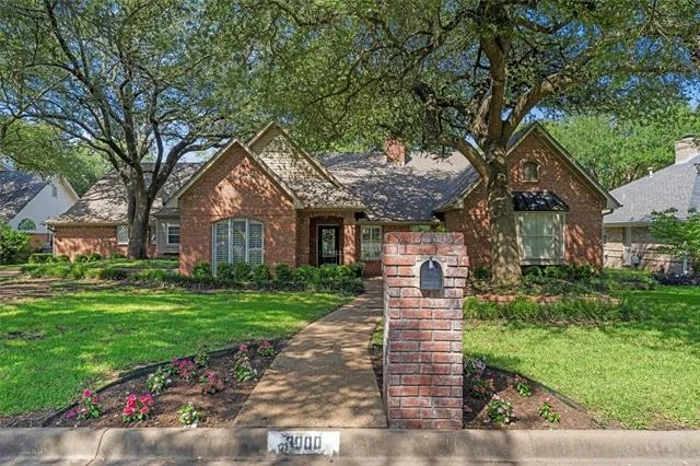 Photo of 3000 Chimney Hill Drive