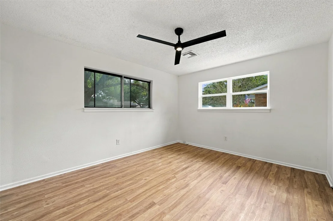 Photo of 1720 Mountainview Drive