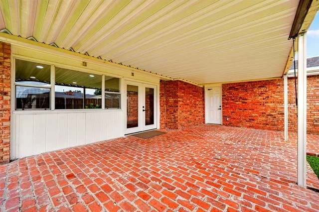 Photo of 4333 Woodbluff Drive