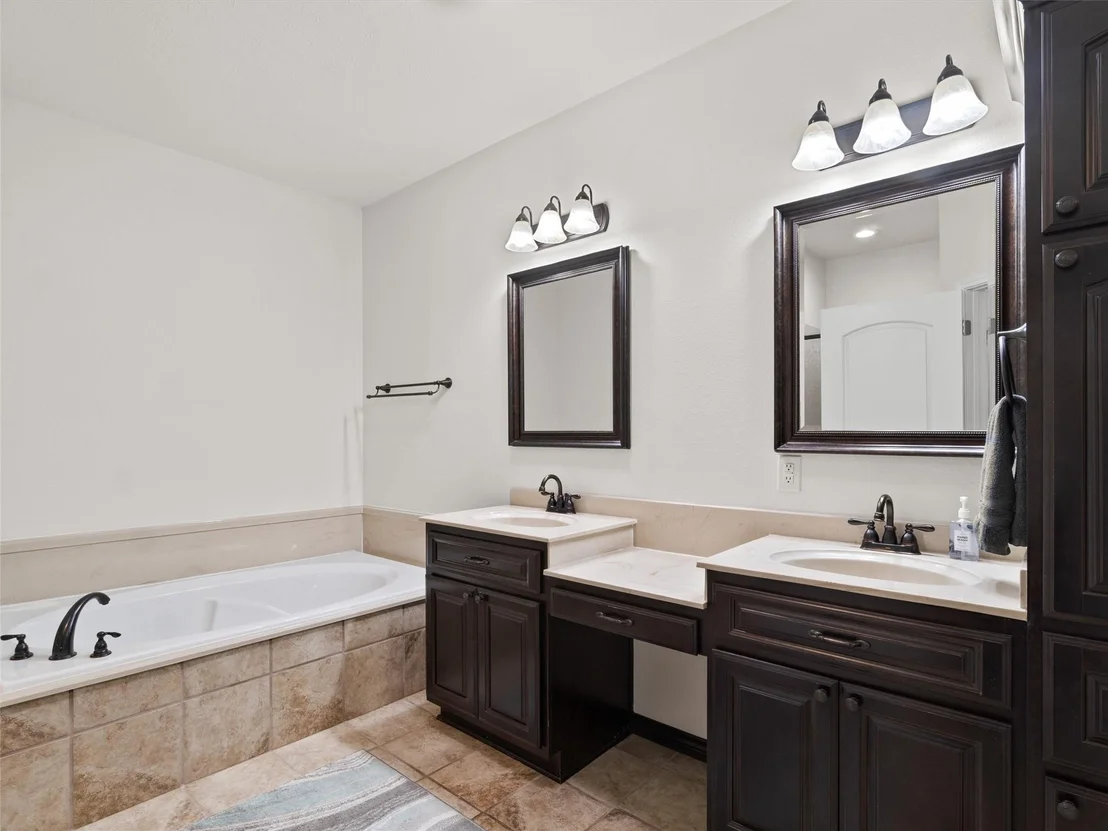 Photo of 2976 CR 217 E