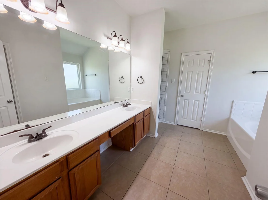 Photo of 324 Cascade Drive