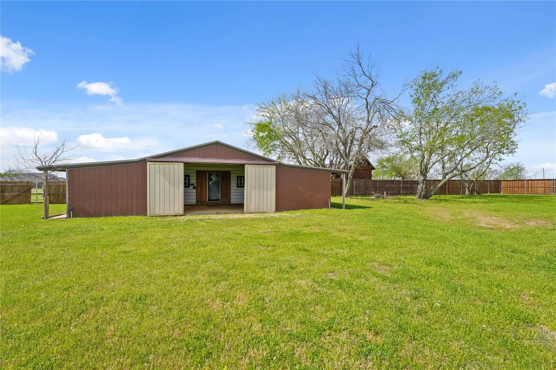 Photo of 7754 County Road 275
