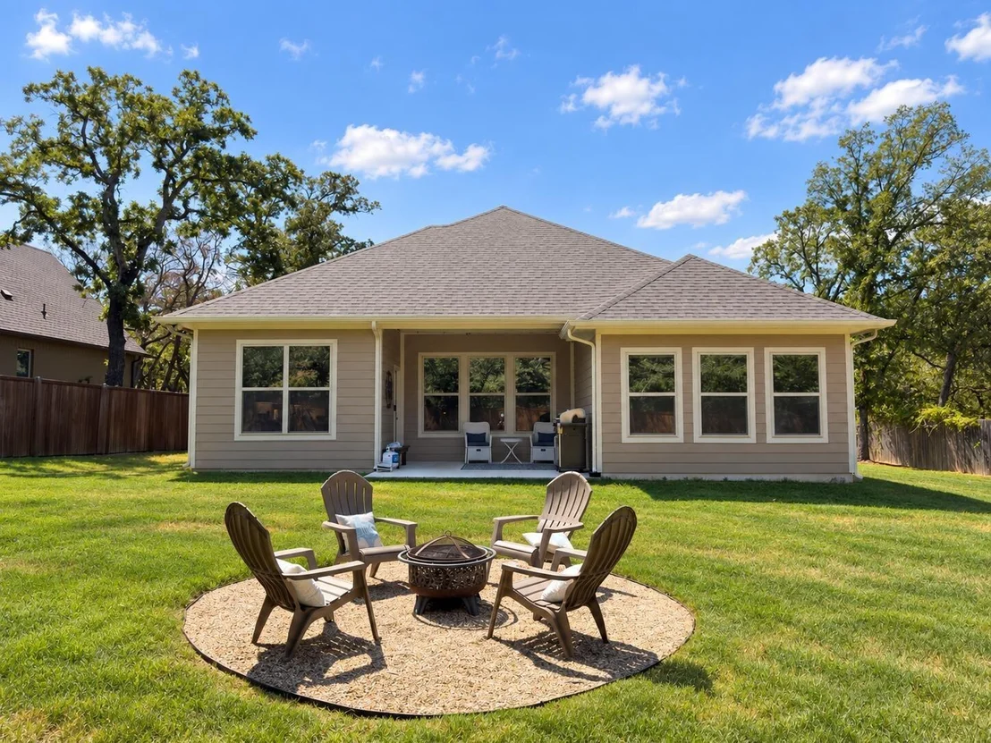 Photo of 214 Colt Drive