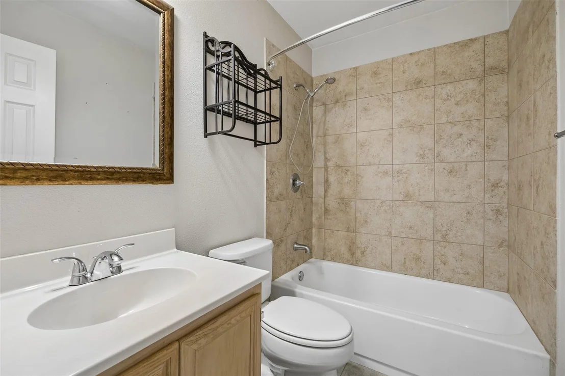 Photo of 716 Ashbrook Drive