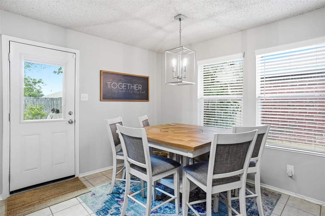 Photo of 2208 Maple Drive