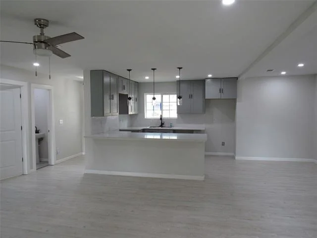 Photo of 321 Crescent Drive