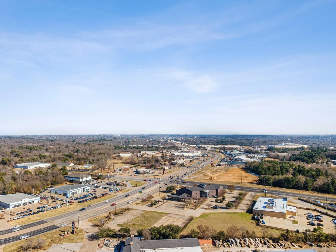 Photo of 3909 S Southwest Loop 323