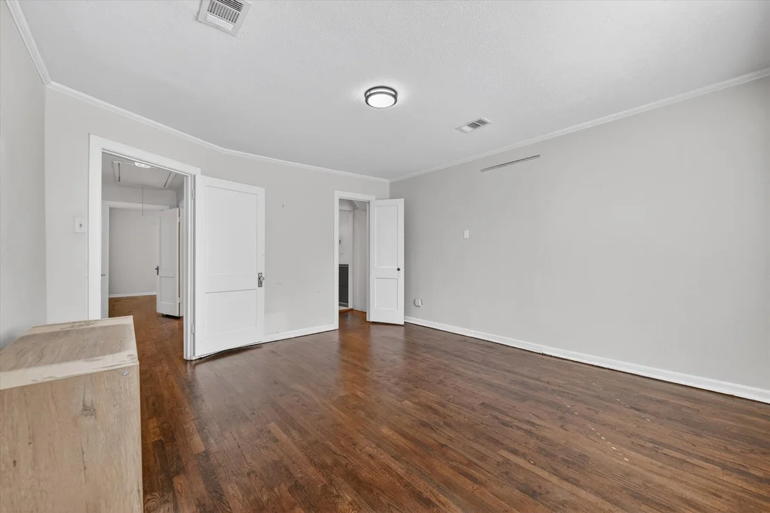 Photo of 2129 Cardinal Lane