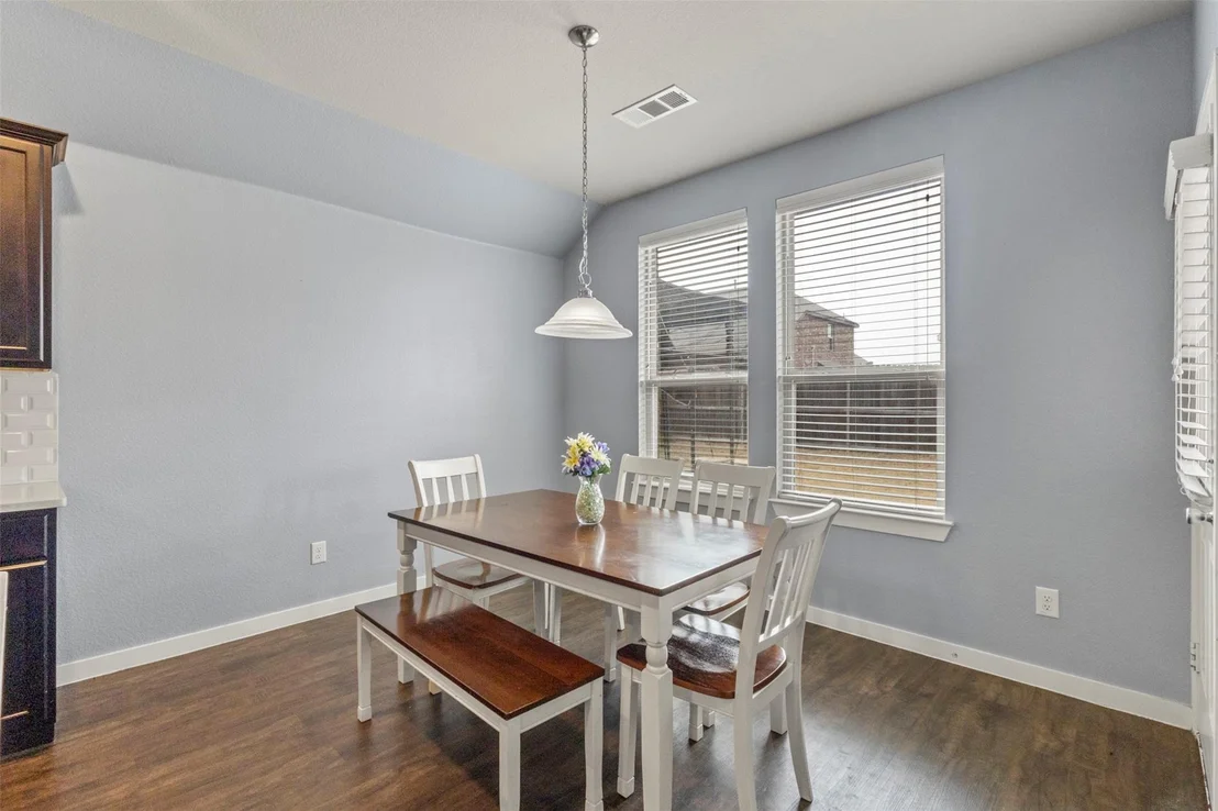 Photo of 1300 Lawnview Drive
