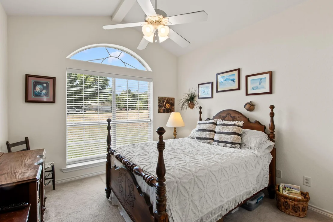 Photo of 1237 Beachview