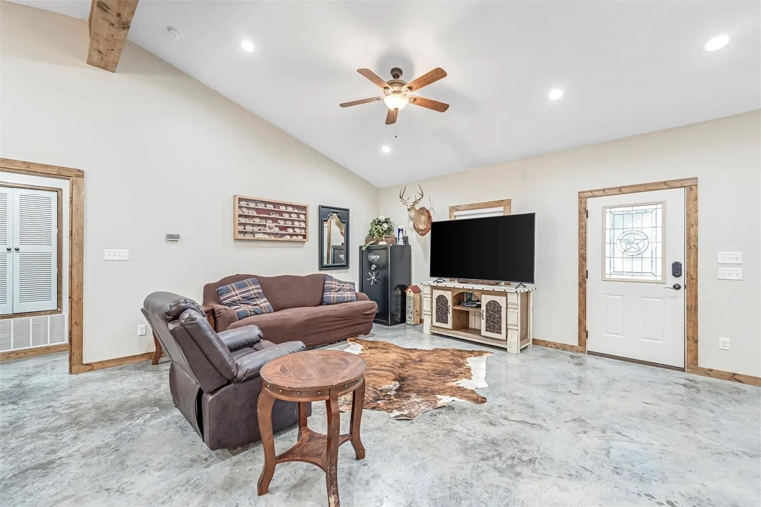 Photo of 6000 County Road 351