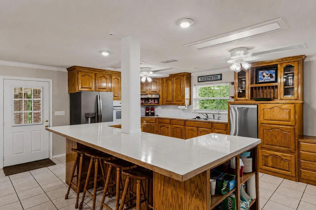 Photo of 339 Colwell Road