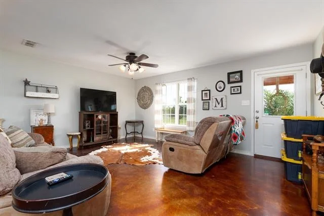 Photo of 1002 County Road 209