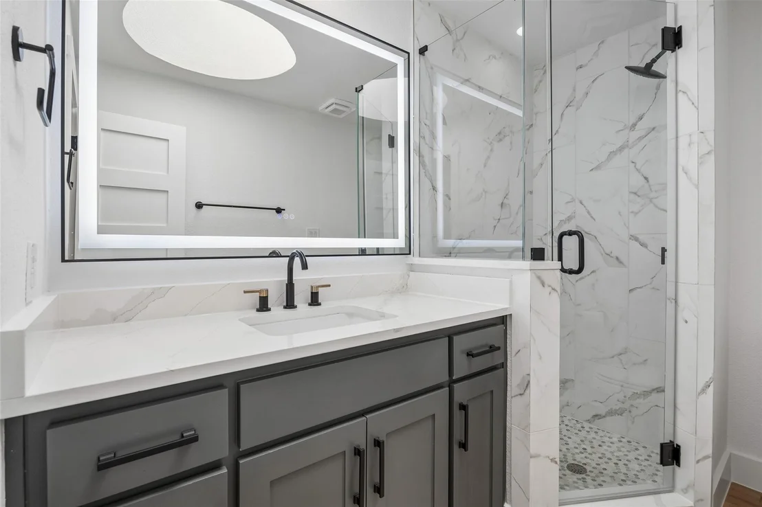 Photo of 2401 Chimney Hill Drive