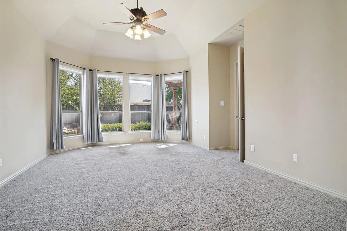 Photo of 522 Oakhurst Drive