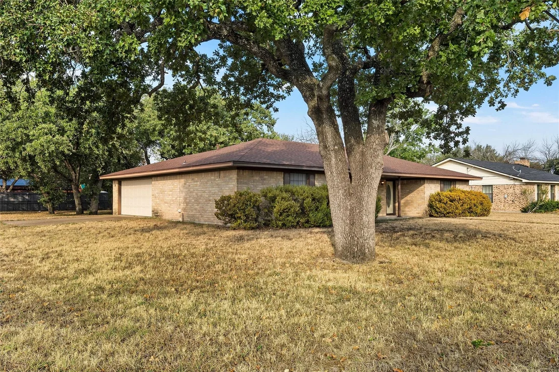Photo of 400 N Walnut Street