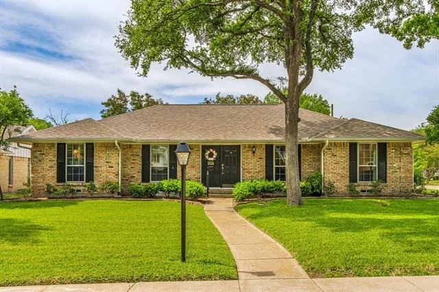 Photo of 331 Robin Way