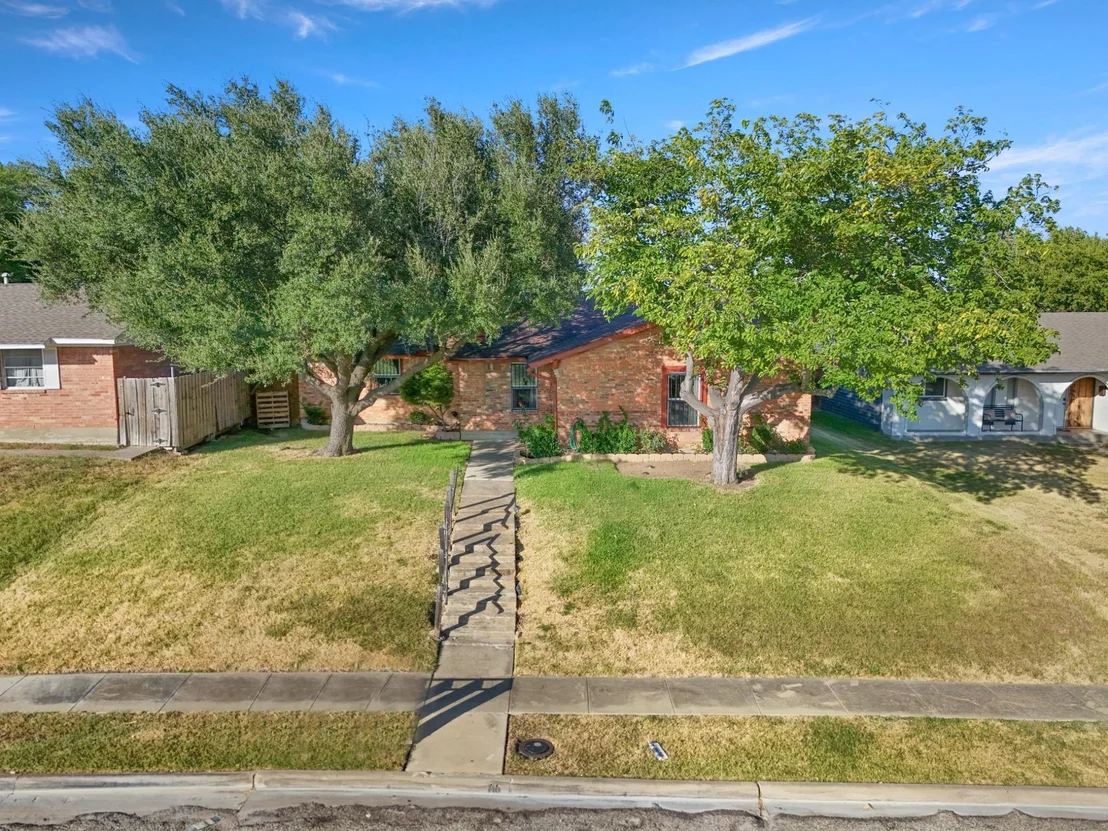 Photo of 1646 Savage Drive