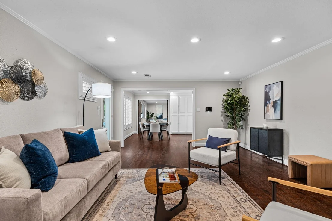 Photo of 4432 Willow Lane