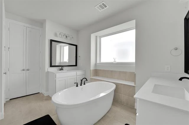 Photo of 3520 Helios Lane