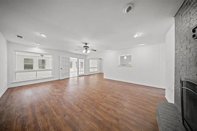 Photo of 203 Oak Forest Trail