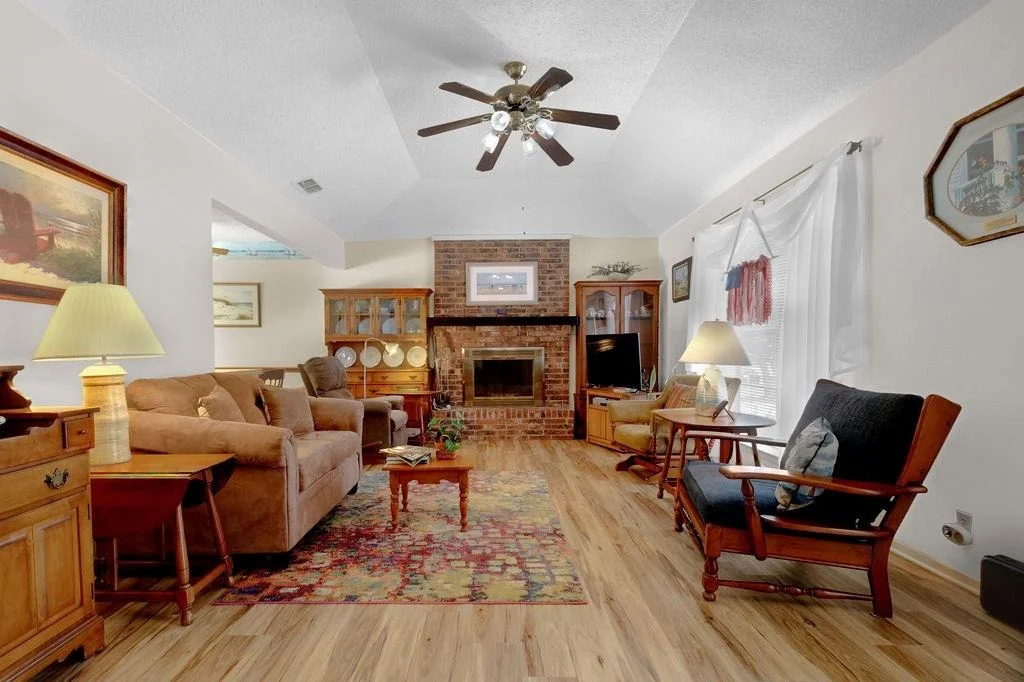Photo of 324 Texas Drive