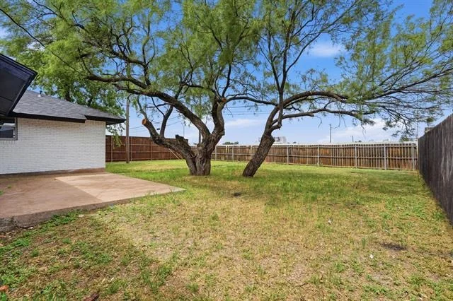 Photo of 1626 N Bowie Drive