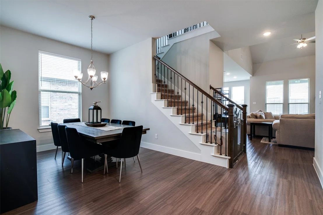 Photo of 1549 Sugarberry Drive