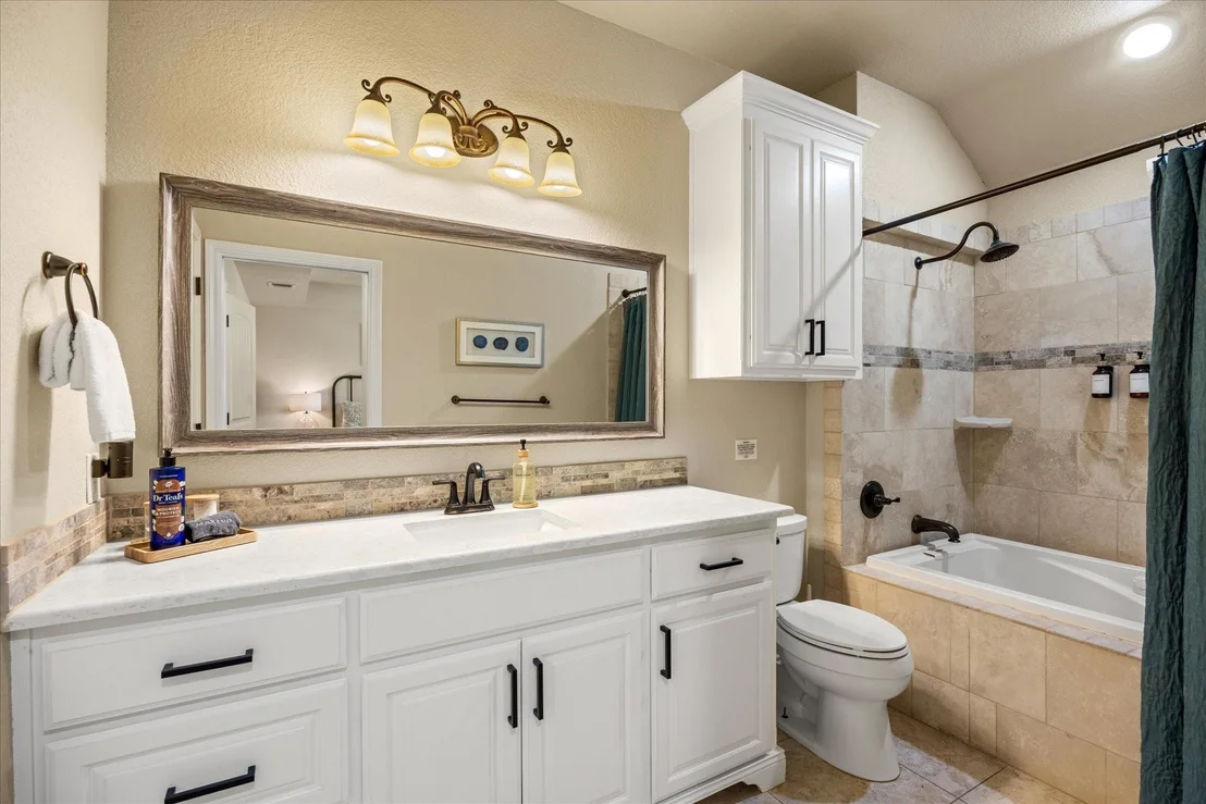 Photo of 4100 Apache Trail Court