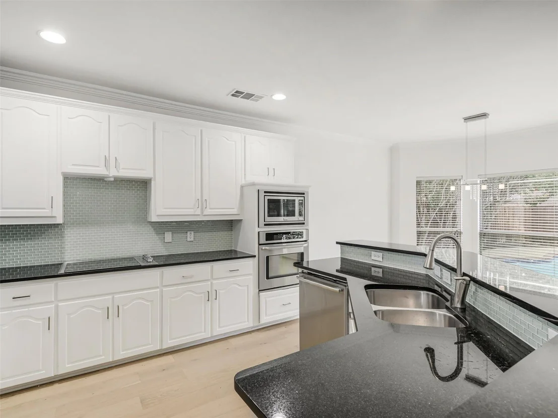 Photo of 18543 Gibbons Drive