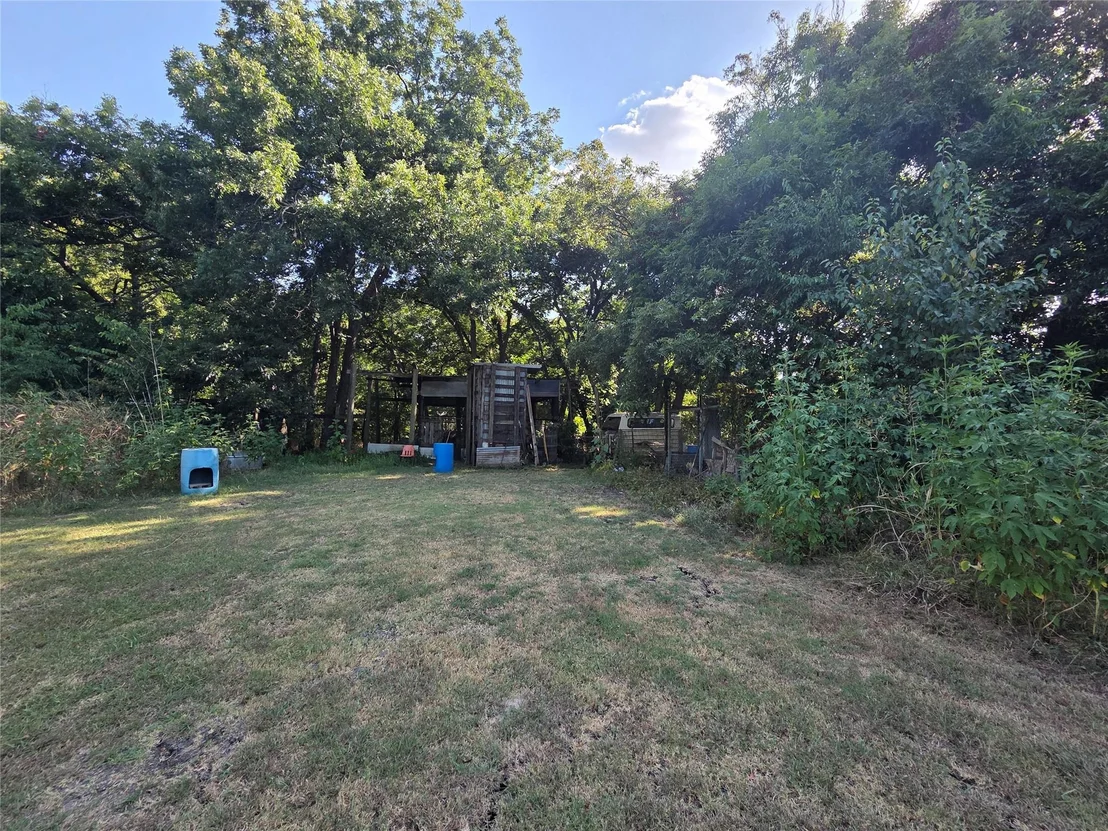 Photo of 2707 S State Highway 121 Highway S
